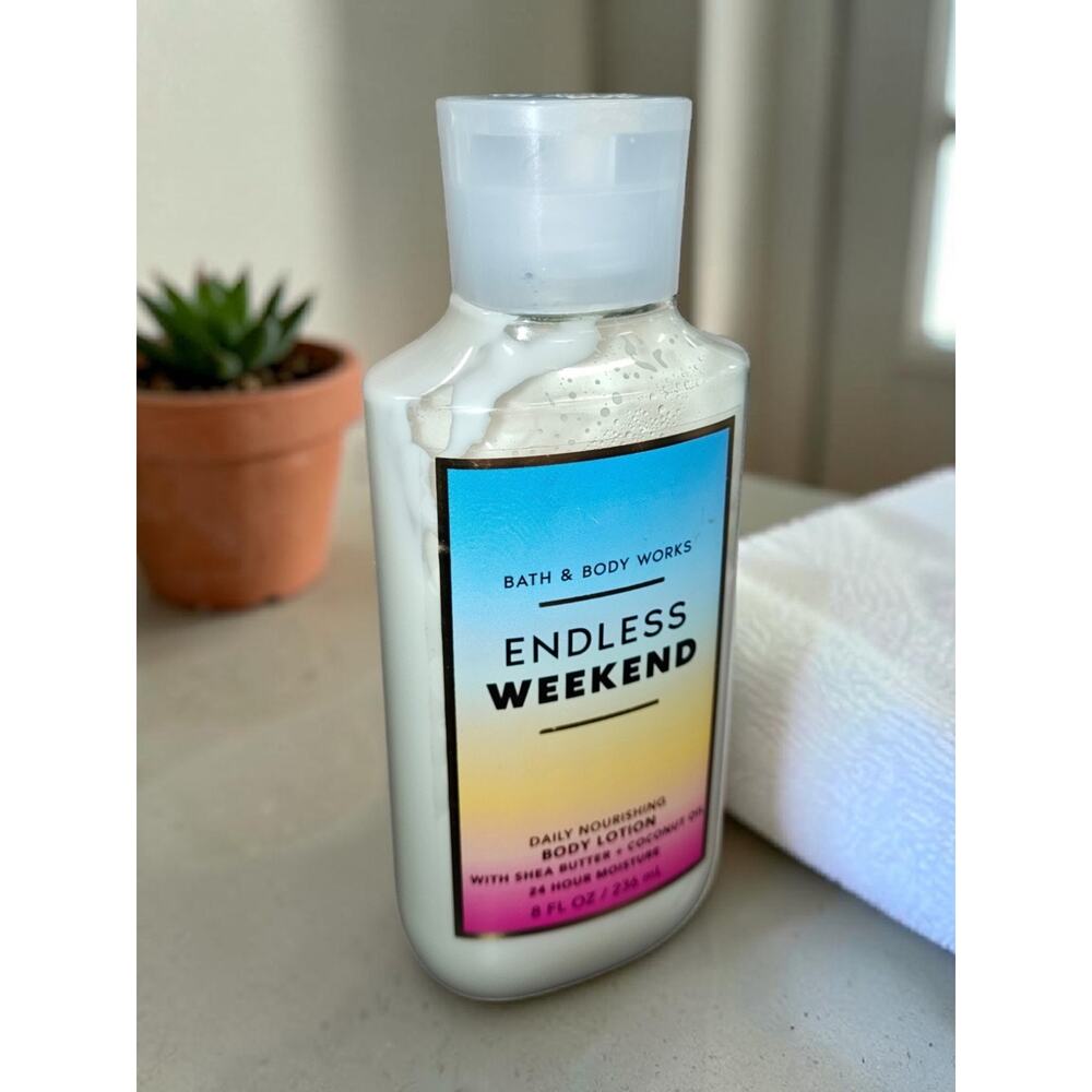 Bath & Body Works Endless Weekend Body Lotion 8 fl oz New Discontinued